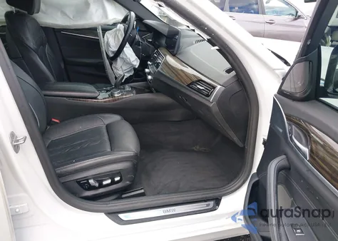 2021 BMW 530I из США, поврежденный, VIN WBA53BH05MCF29901